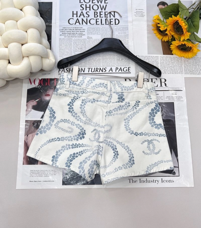 Popular Chanel Short Pants 108077