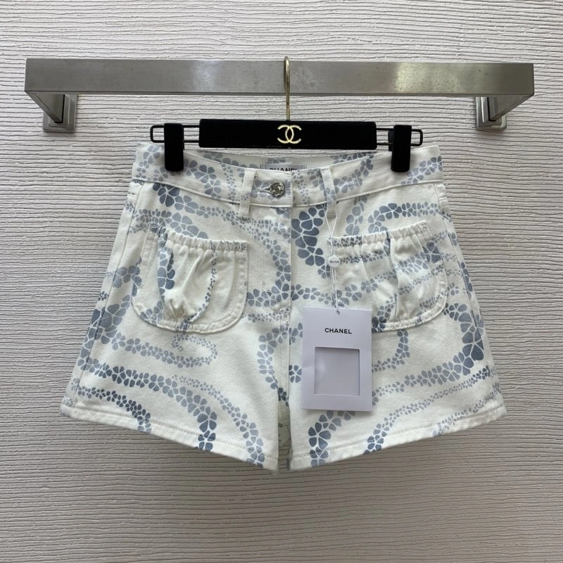 Sporty Chanel Short Pants 108065