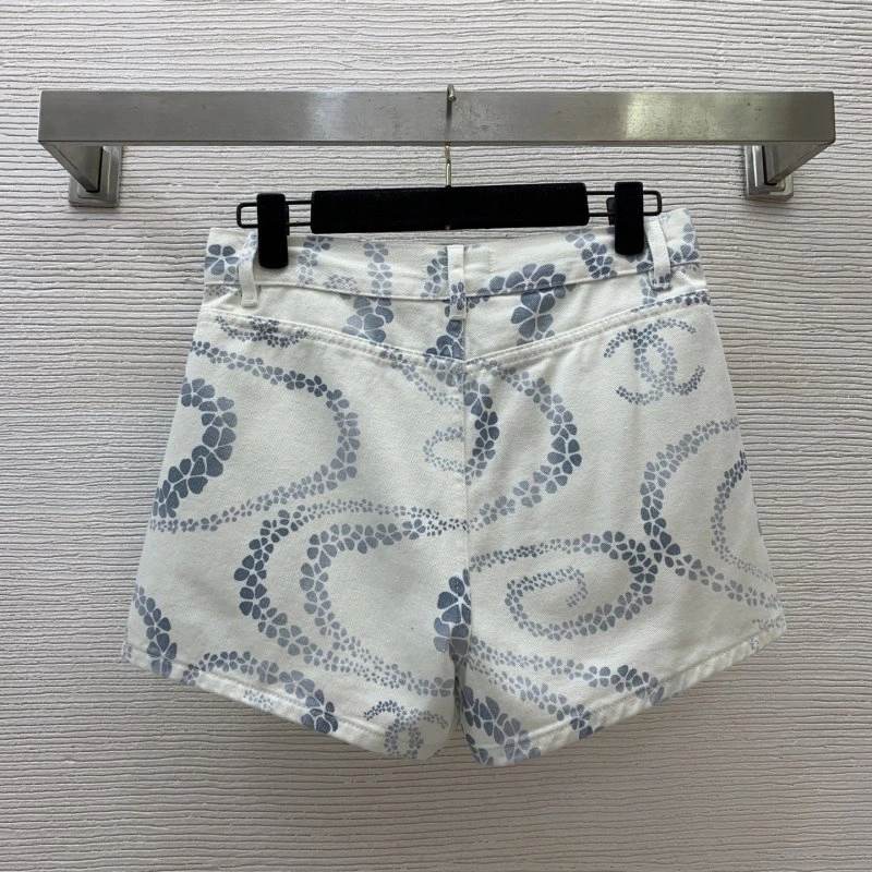 Sporty Chanel Short Pants 108065
