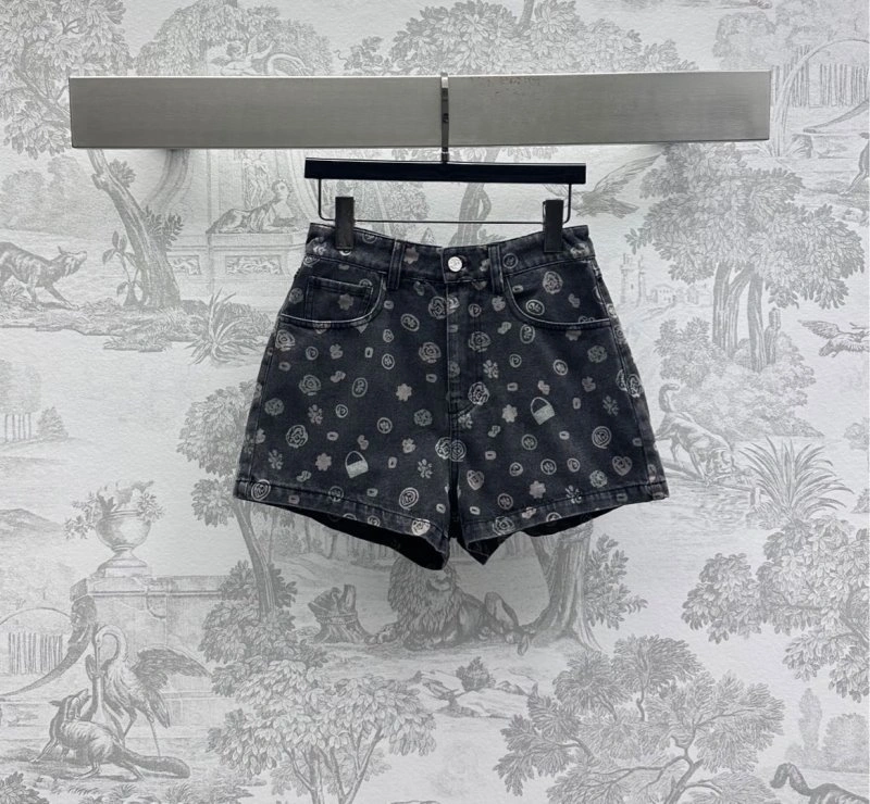 Chanel Short Pants Practical 108069