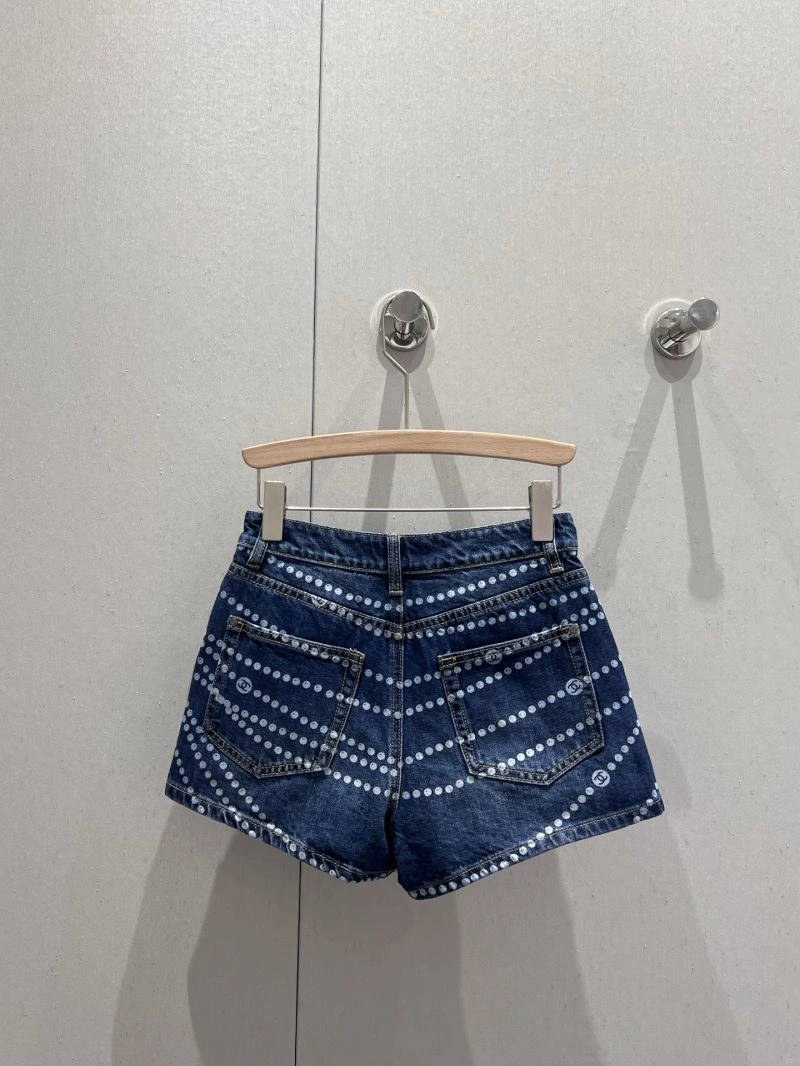 Tailored Chanel Short Pants 108082