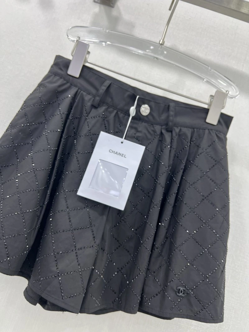 Snug Chanel Short Pants 109737