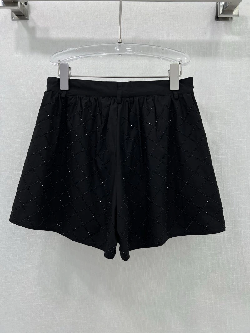 Snug Chanel Short Pants 109737