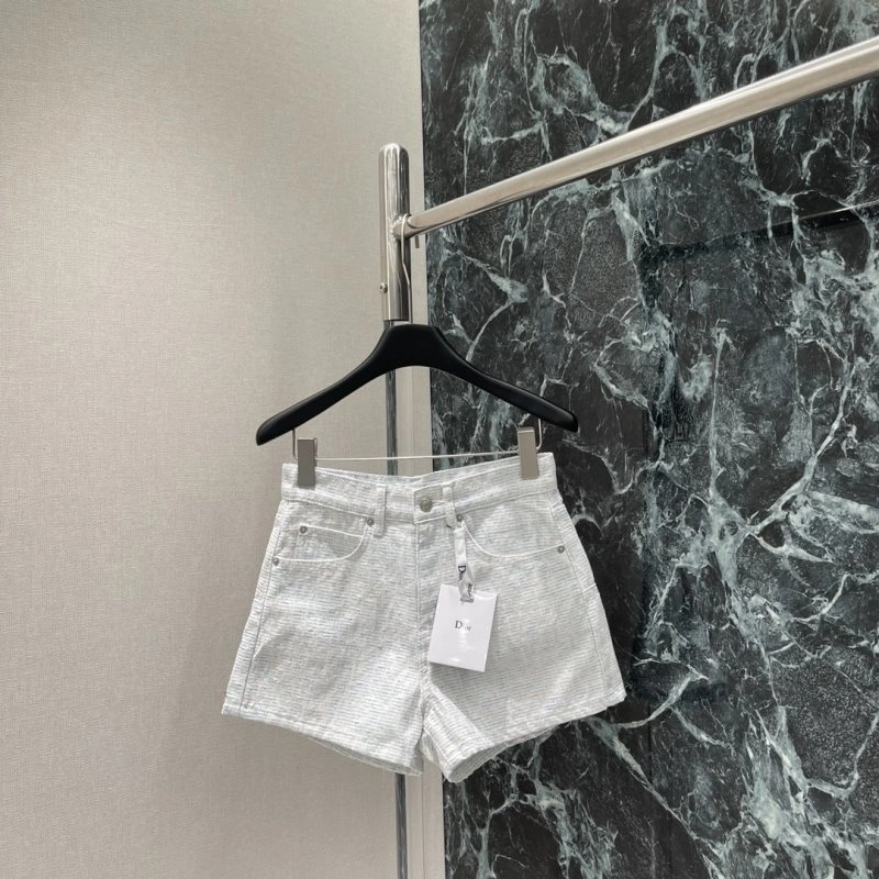Chanel Short Pants UrbanChic 109740