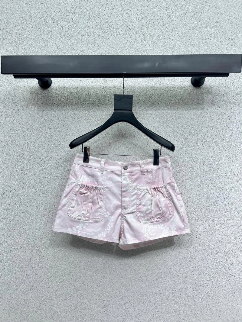 Chanel Short Pants Elegant 109732