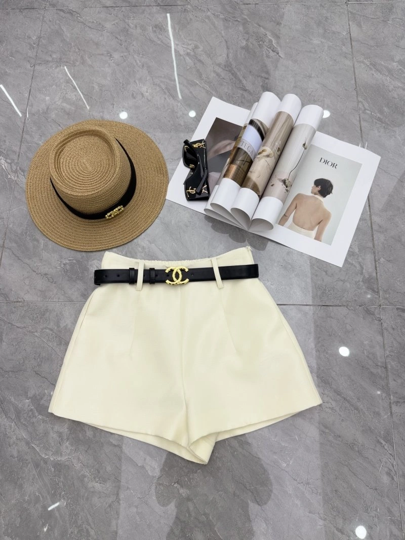Chanel Short Pants Effortless 109434