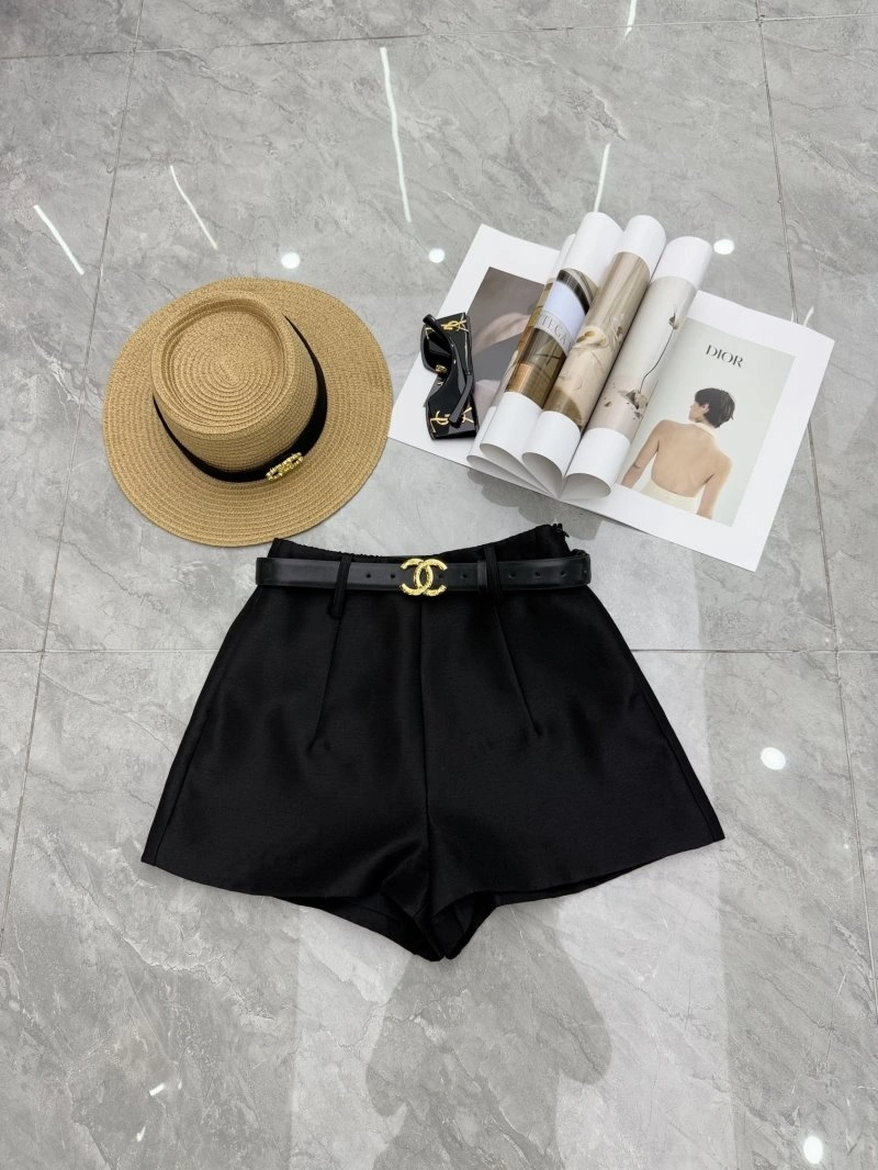 Chanel Short Pants Effortless 109434