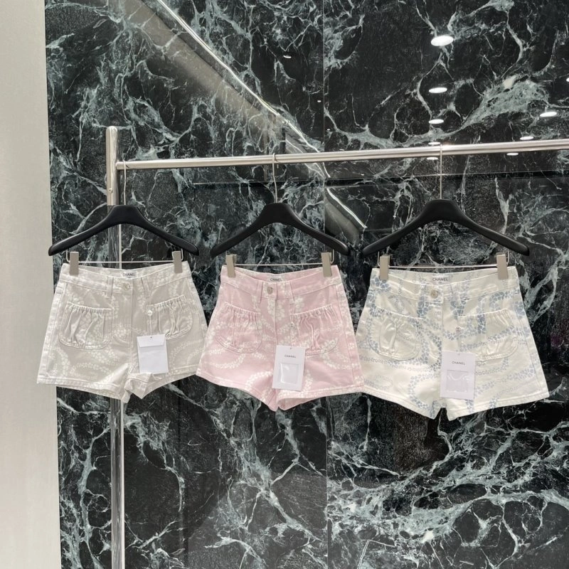 Sustainable Chanel Short Pants 109458
