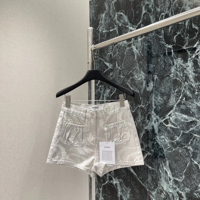 Sustainable Chanel Short Pants 109458