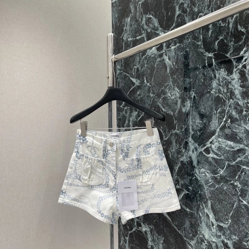 Sustainable Chanel Short Pants 109458