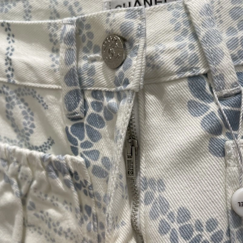 Sustainable Chanel Short Pants 109458