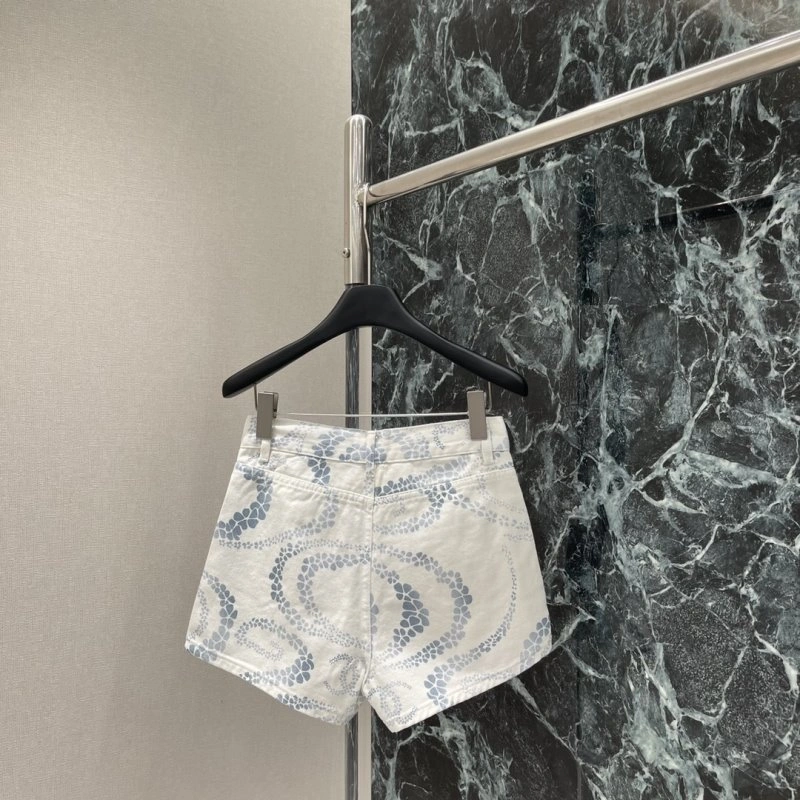 Sustainable Chanel Short Pants 109458