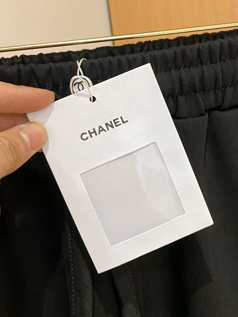 Chanel Short Pants UrbanChic 111205