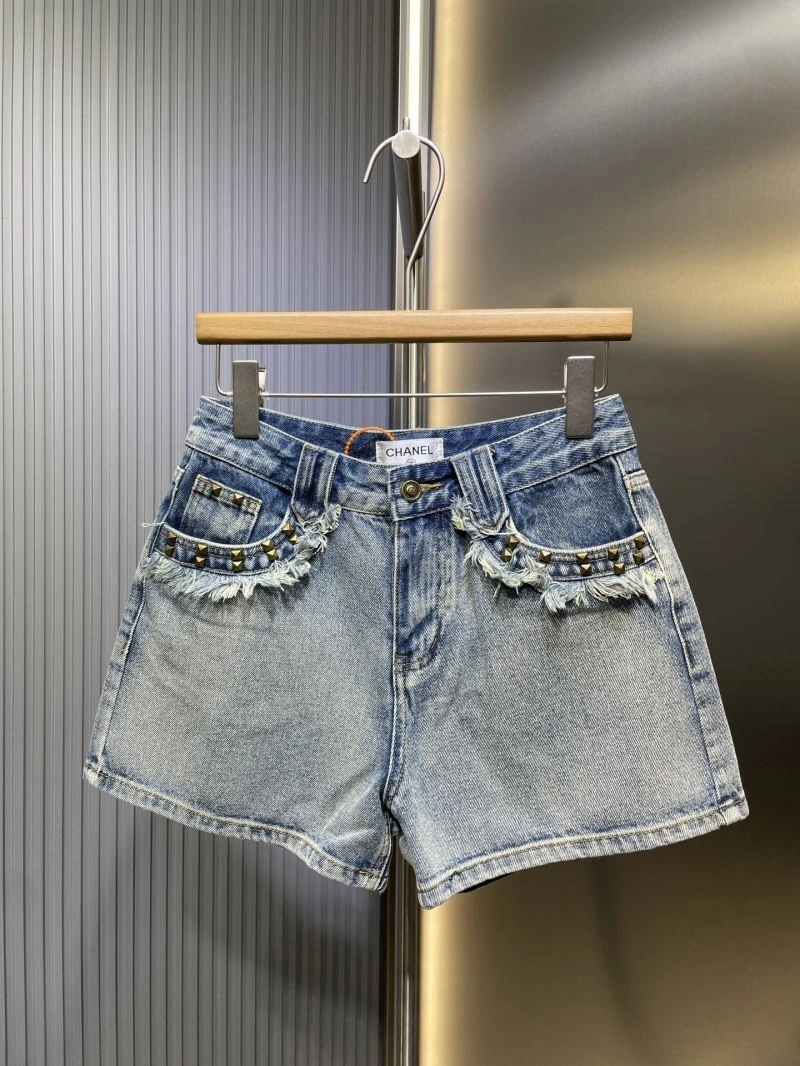 Trendsetting Chanel Short Pants 111212