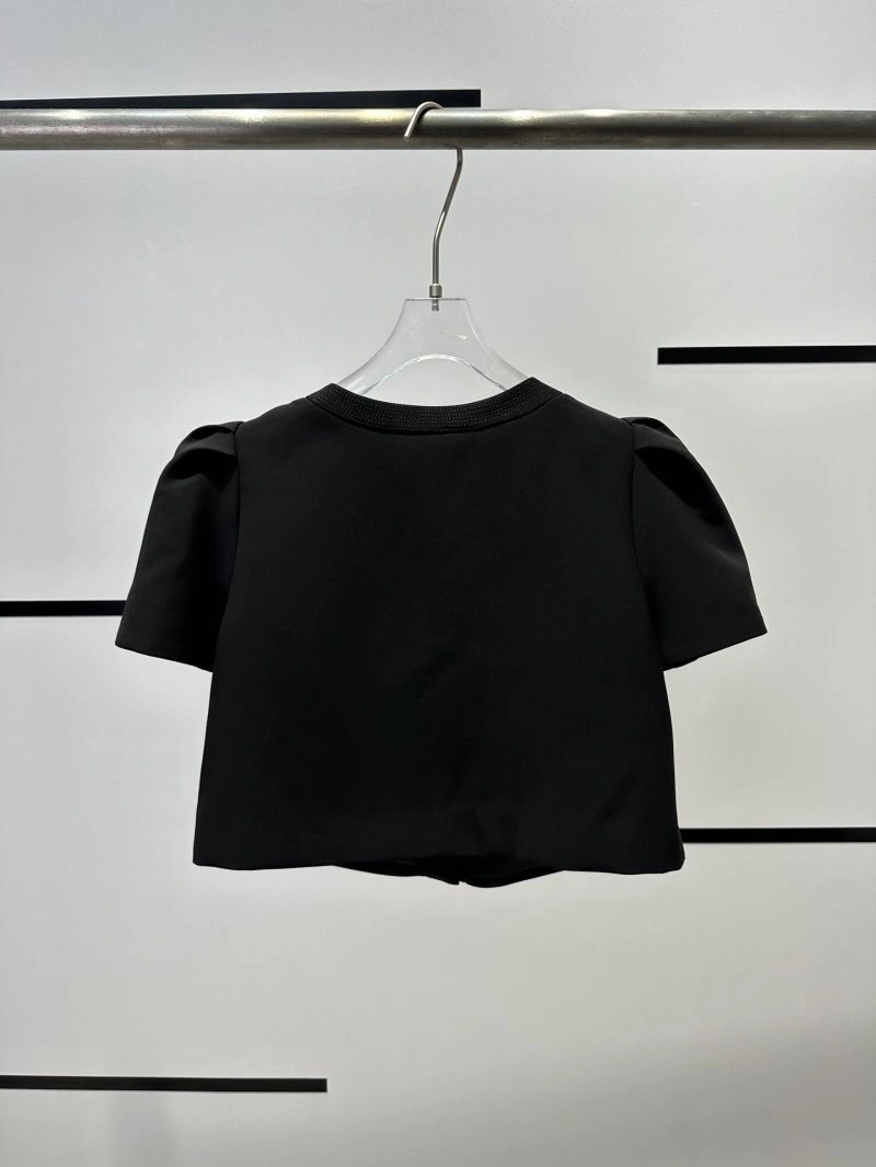 Flexible Chanel Short Suits 108760