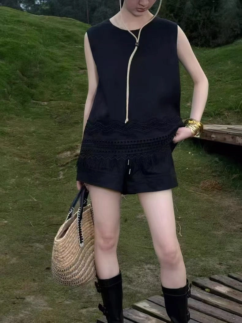 Modern Chanel Short Suits 108768