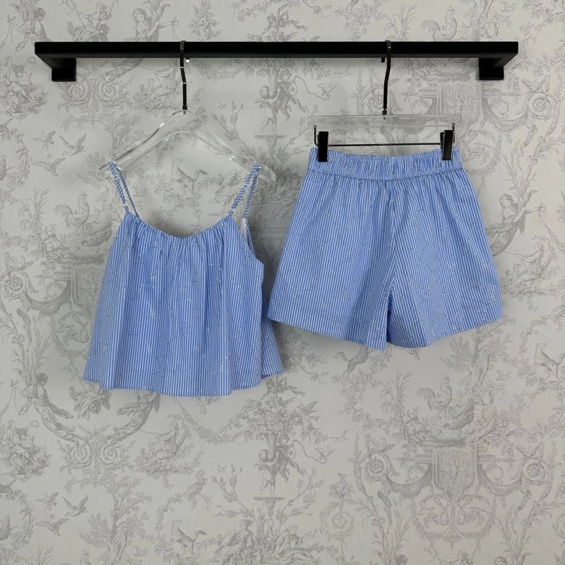 Chanel Short Suits Thermal 108787