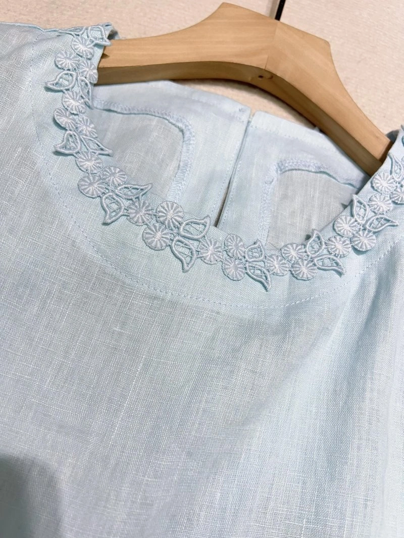 Chanel Short Suits WellDesigned 110420