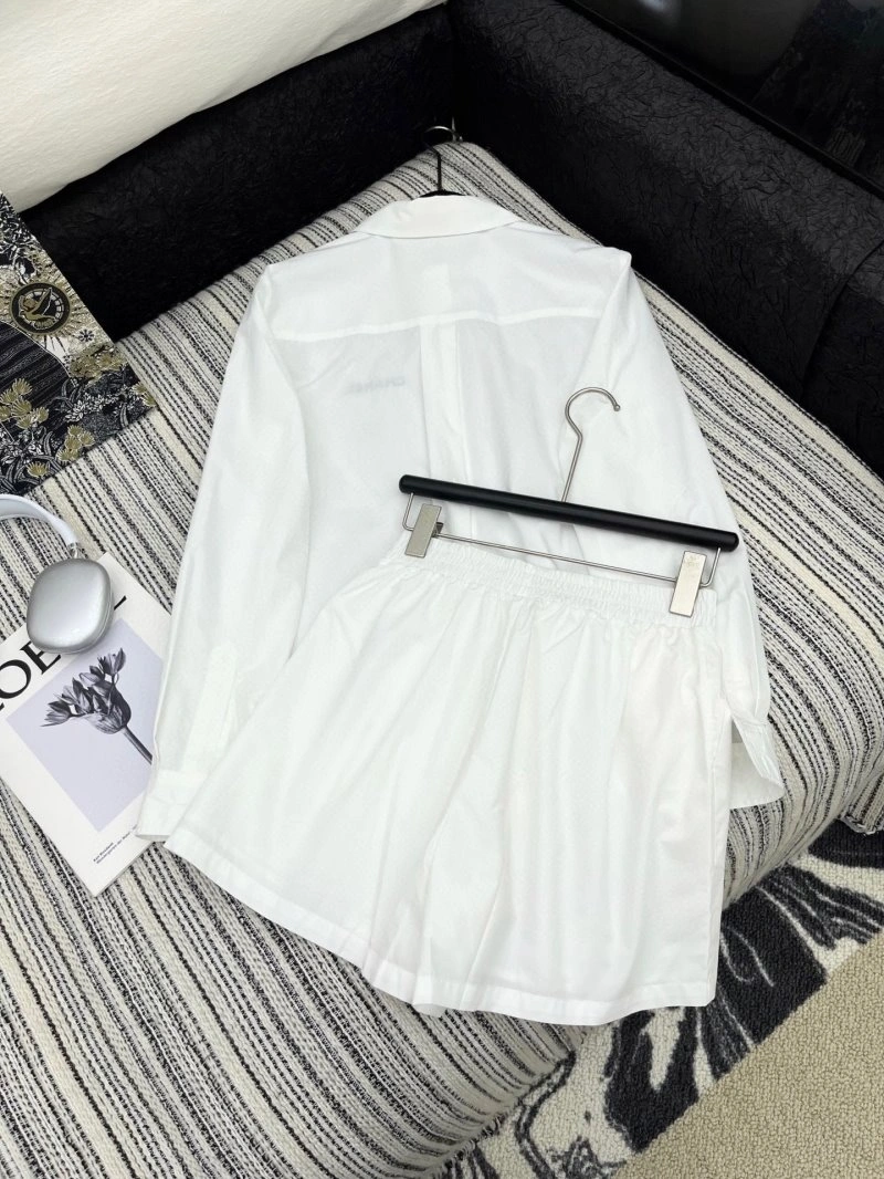 StreetReady Chanel Short Suits 110431