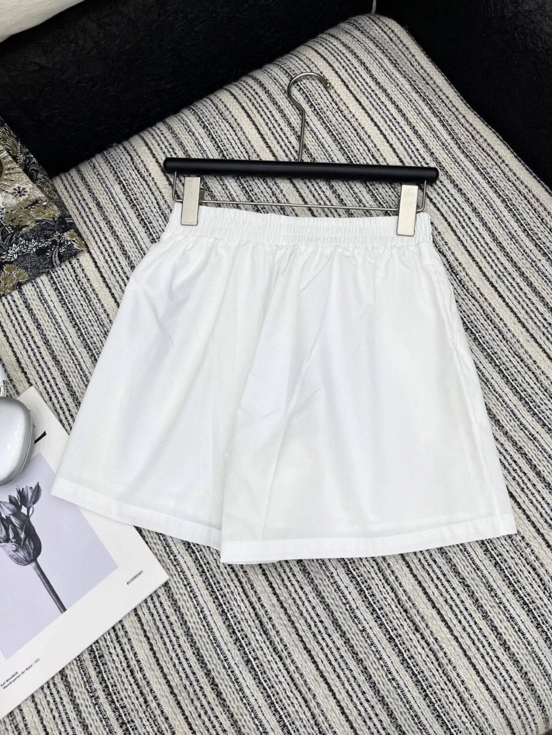 StreetReady Chanel Short Suits 110431