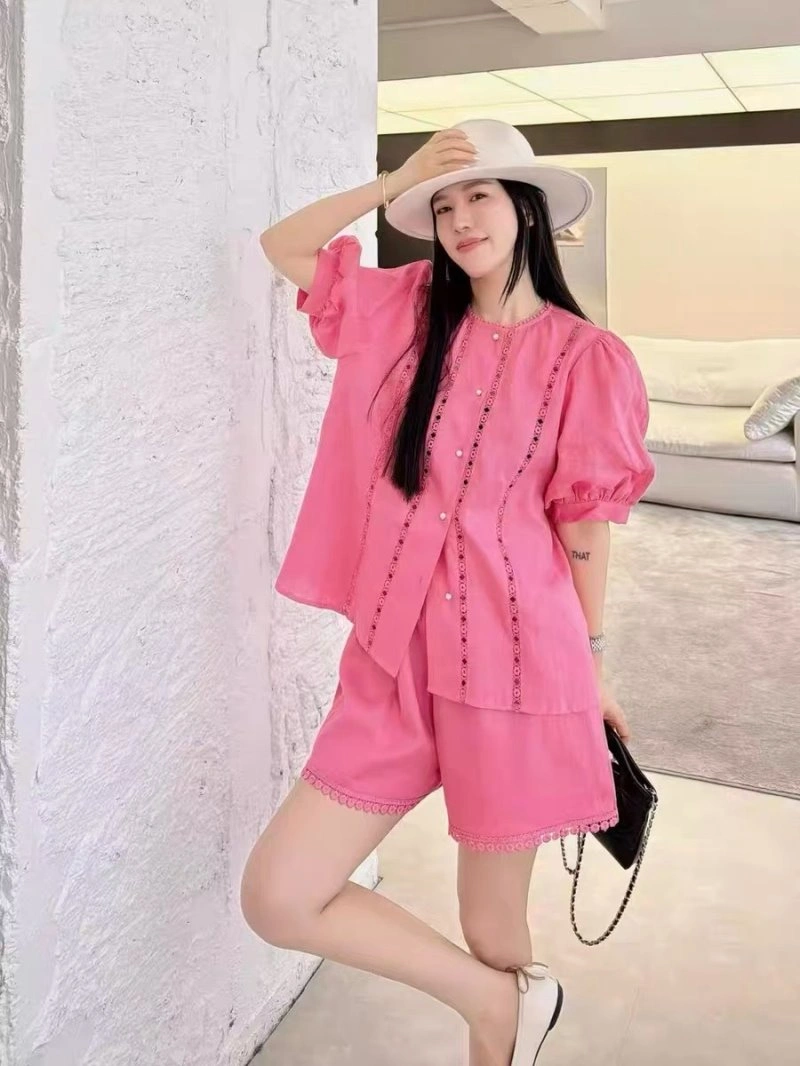 Chanel Short Suits Unisex 110432