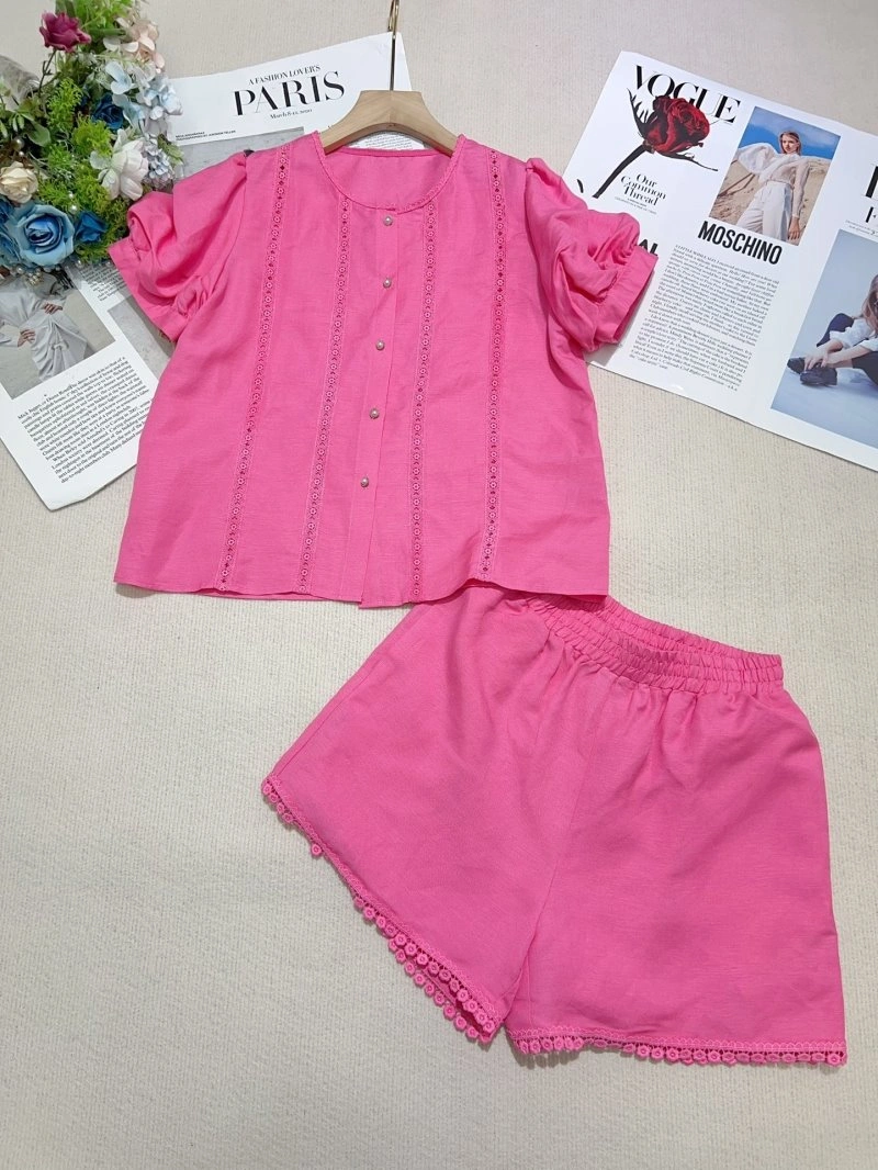 Chanel Short Suits Unisex 110432
