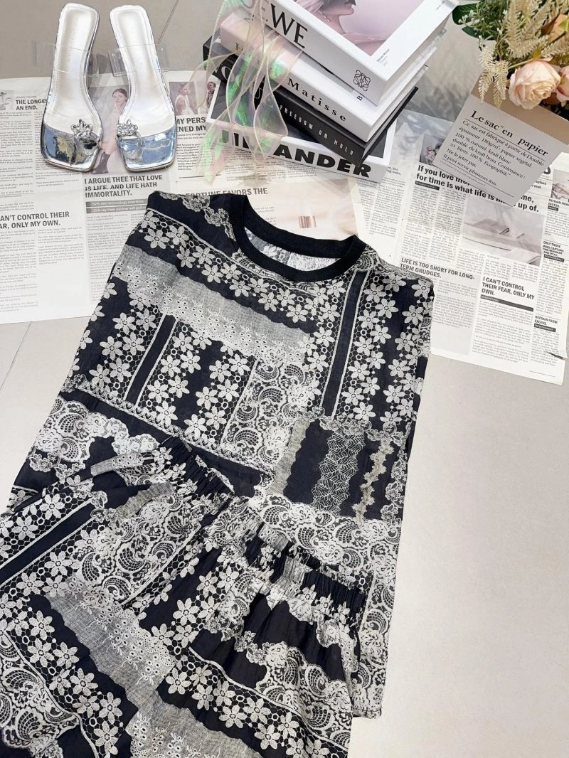Chanel Short Suits Original 110428