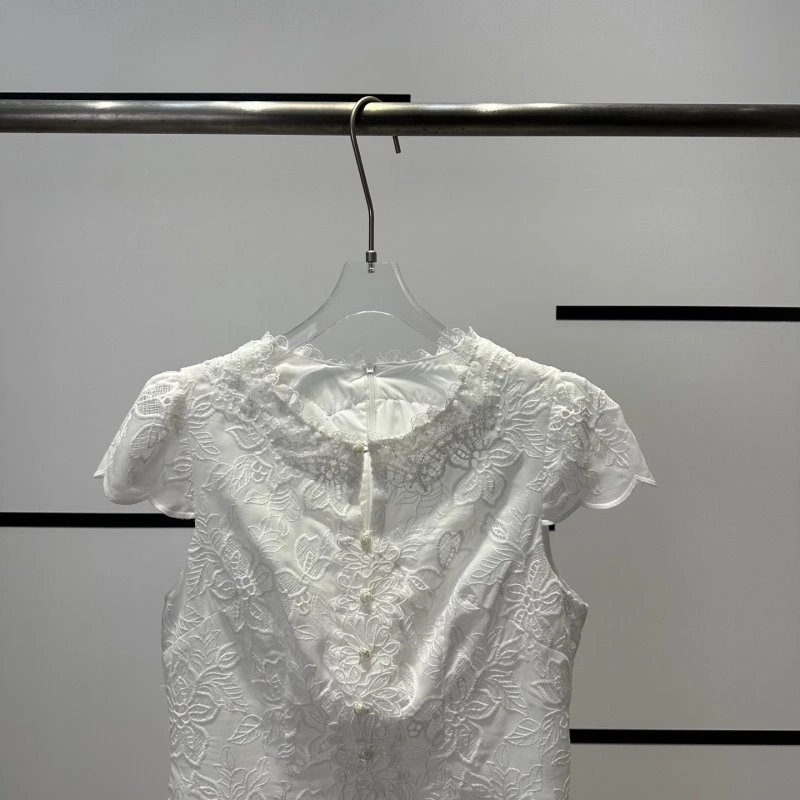 Chanel Short Suits Reliable 110436