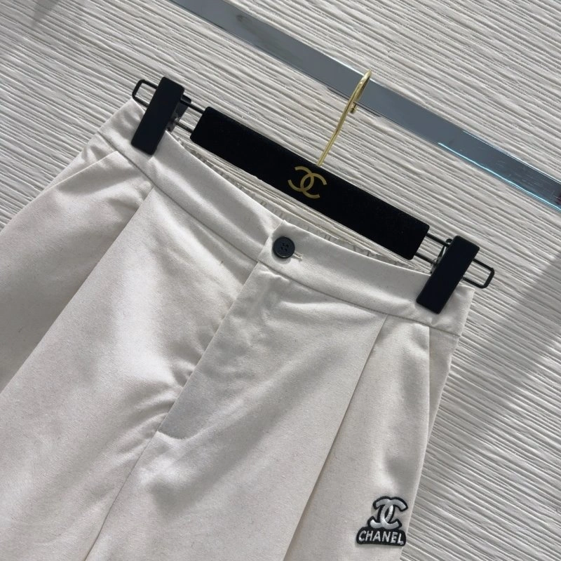 Sporty Chanel Short Suits 110429