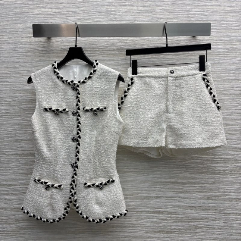 Chanel Short Suits HighPerformance 110412
