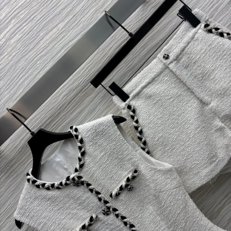 Chanel Short Suits HighPerformance 110412