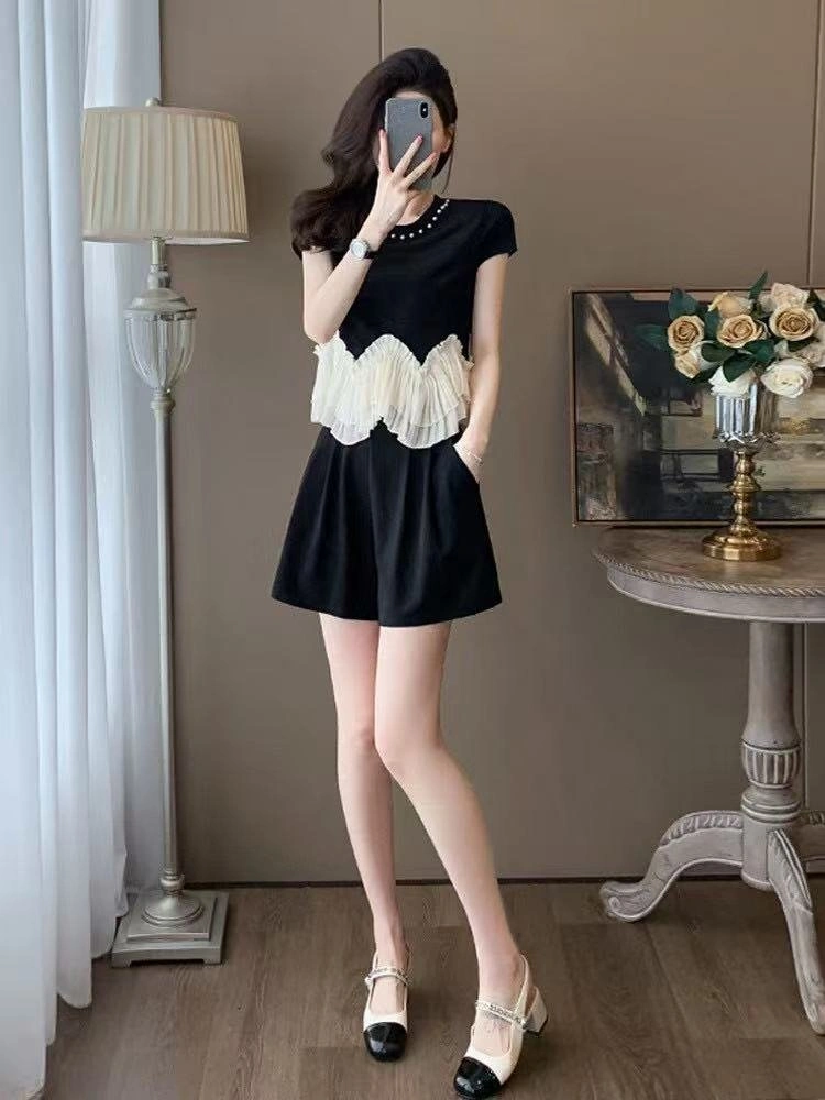 Durable Chanel Short Suits 110408