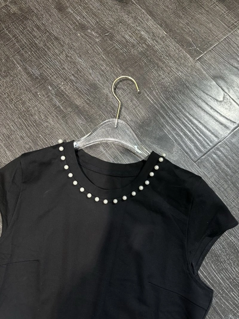 Durable Chanel Short Suits 110408