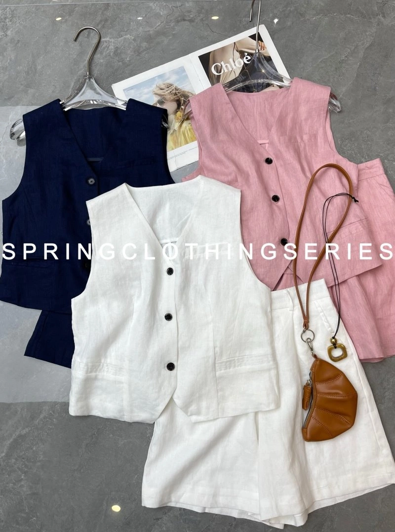 Chanel Short Suits Supportive 110405