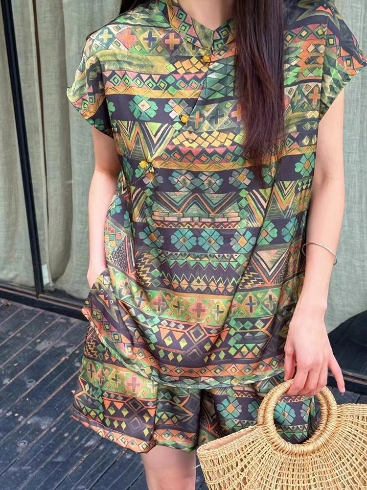 Chanel Short Suits GoAnywhere 110407