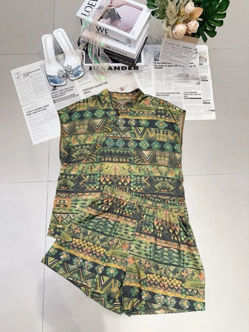 Chanel Short Suits GoAnywhere 110407