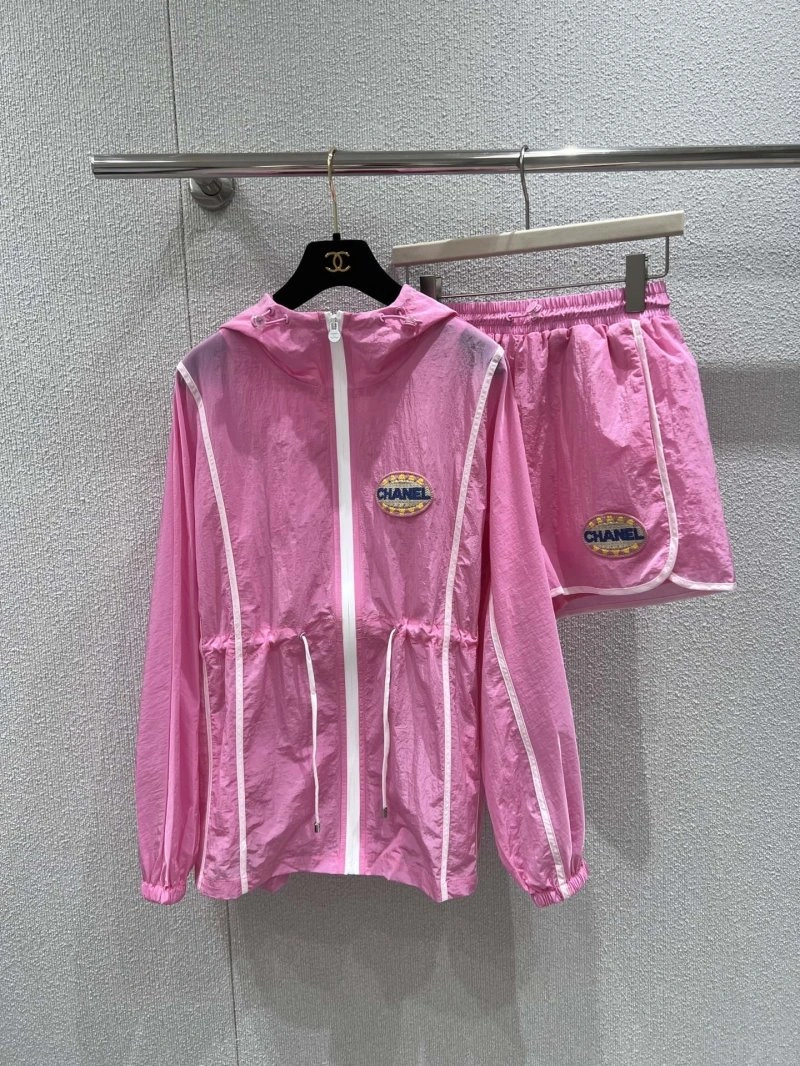 Durable Chanel Short Suits 110402