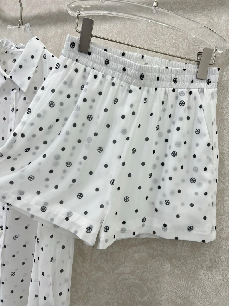 Chanel Short Suits Bright 110372