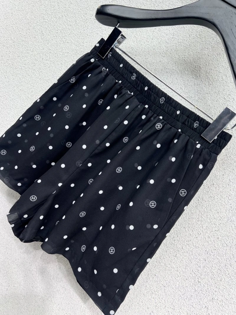 Chanel Short Suits StreetReady 110382