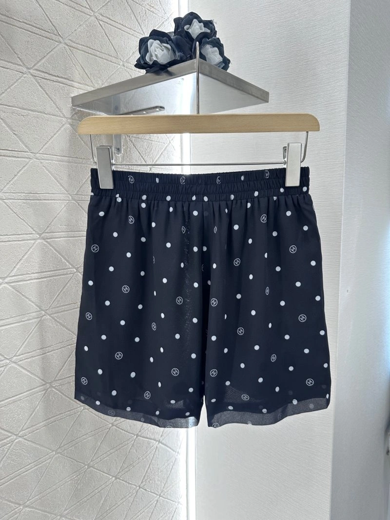 Chanel Short Suits Original 110373