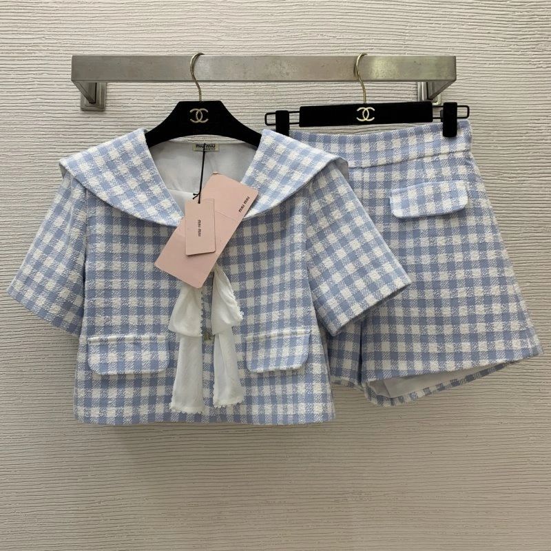 Cozy Chanel Short Suits 108083