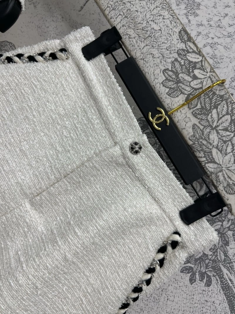 Chanel Short Suits Functional 108080