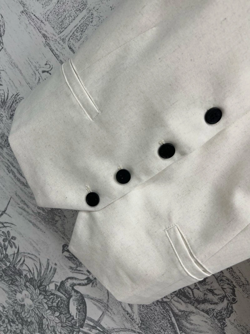 Comfortable Chanel Short Suits 108070