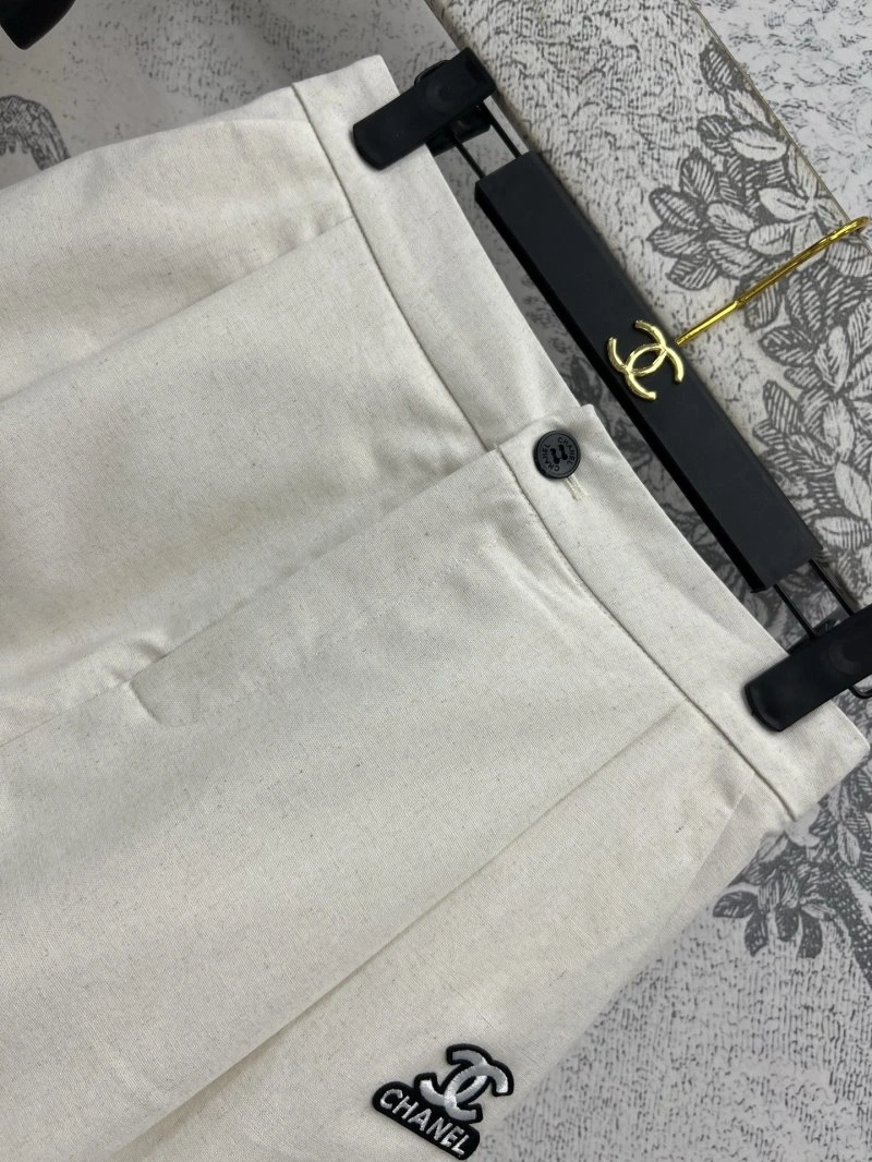 Comfortable Chanel Short Suits 108070