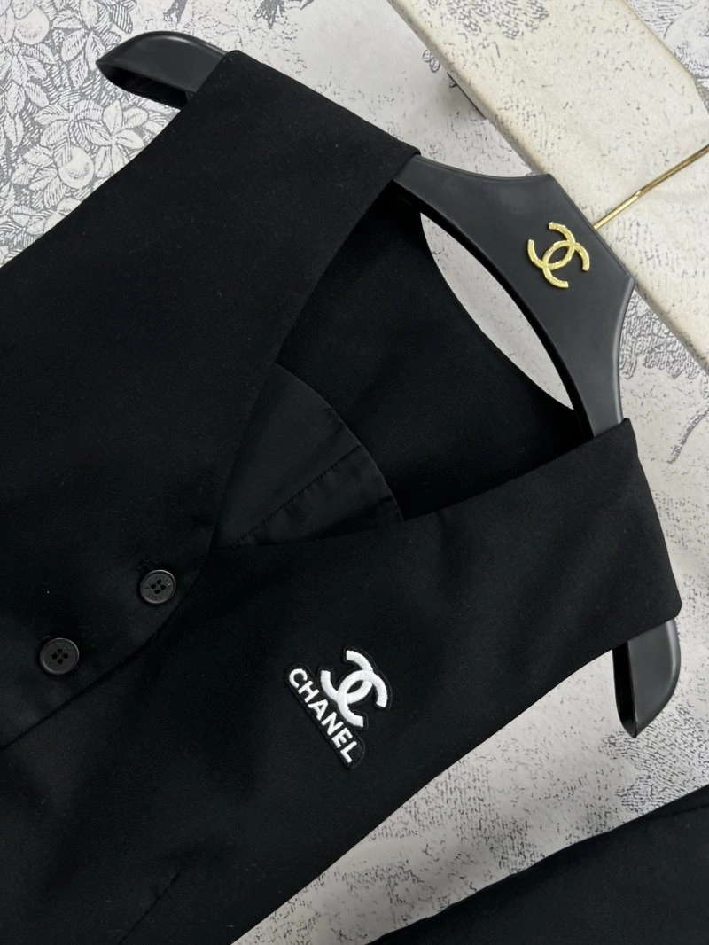 Chanel Short Suits Vibrant 108062