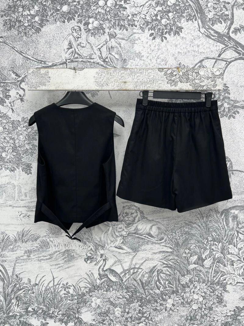 Chanel Short Suits Vibrant 108062