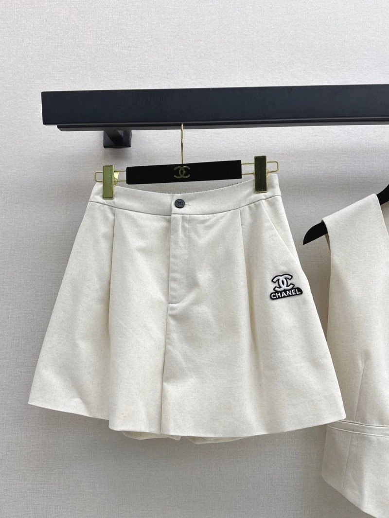 HighPerformance Chanel Short Suits 108052