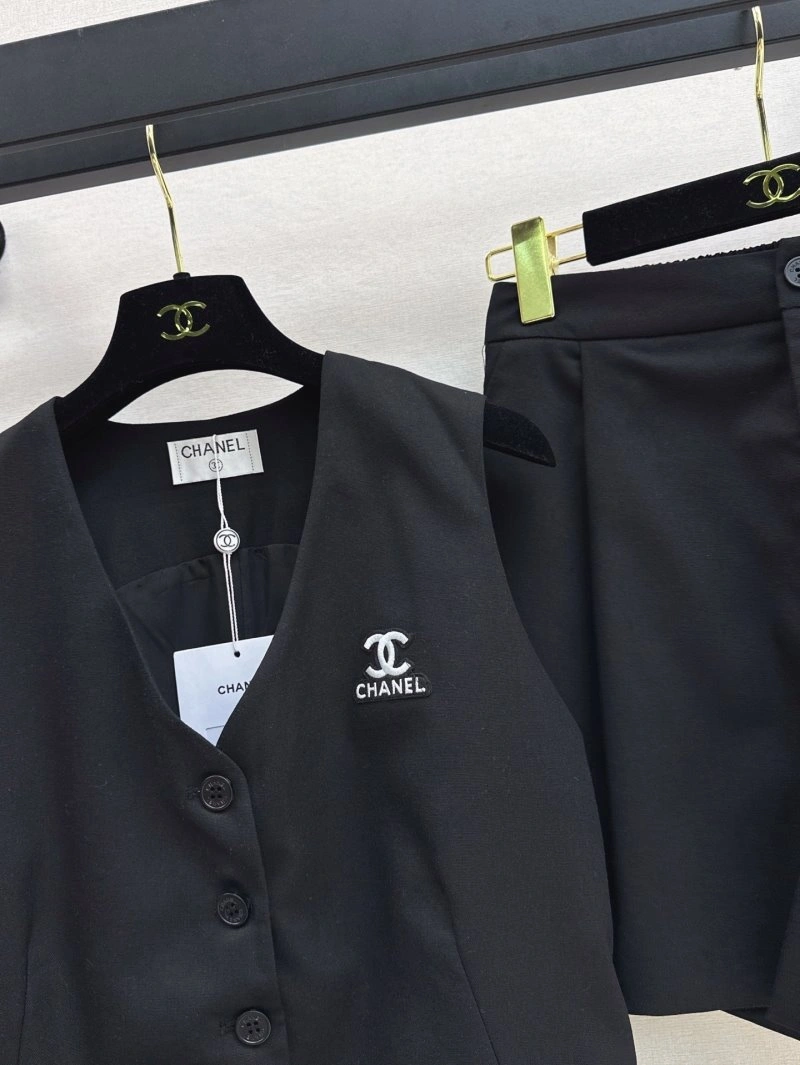 Reliable Chanel Short Suits 108063