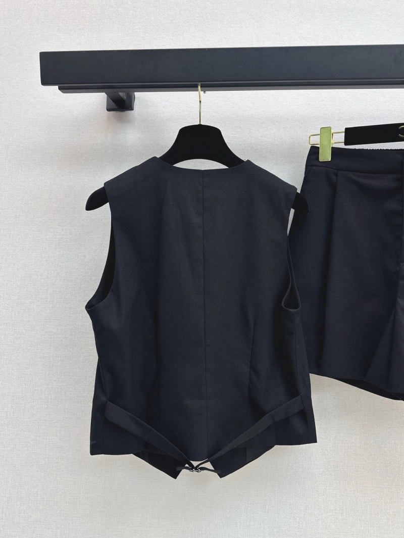 Reliable Chanel Short Suits 108063