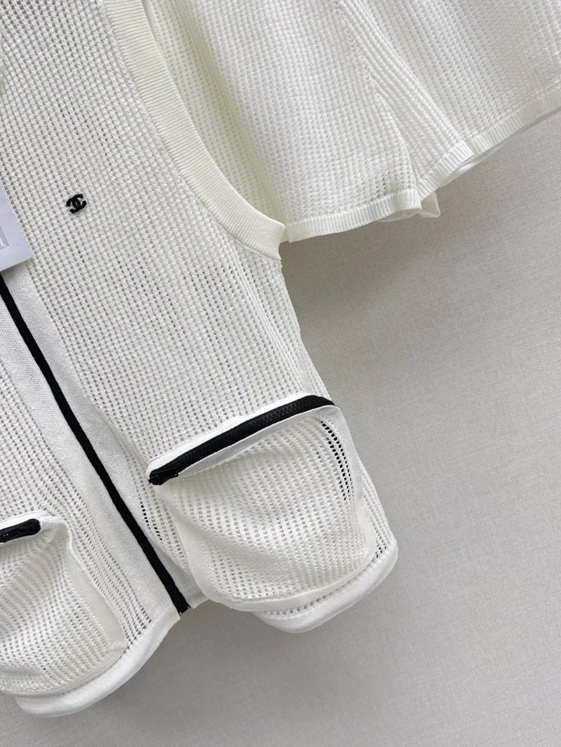 Chanel Short Suits Stretchable 108060